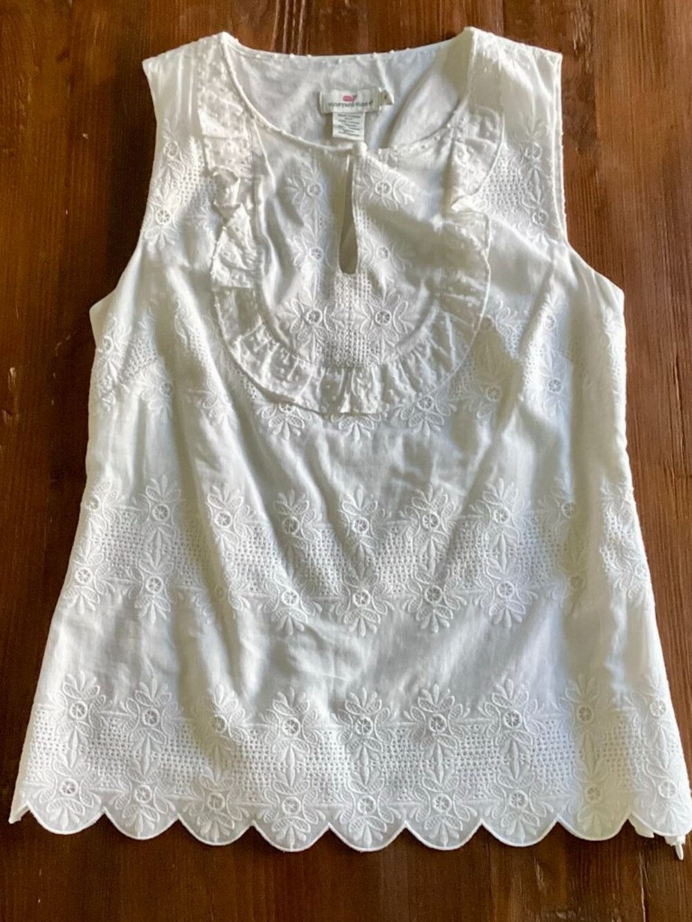 Vineyard Vines Women's White Eyelet Embroidered Sleeveless Top Scalloped Hem 4